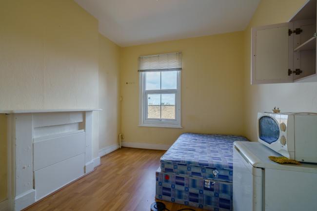 178 Lavender Hill, London SW11 5TQ 1