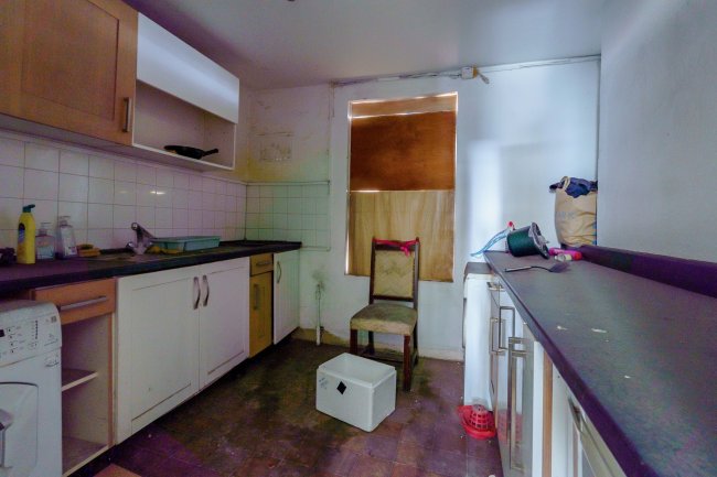 178 Lavender Hill, London SW11 5TQ 1