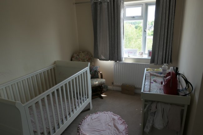 14 & 14A Bridge Road, Cove, Farnborough, Hampshire GU14 0HS 6