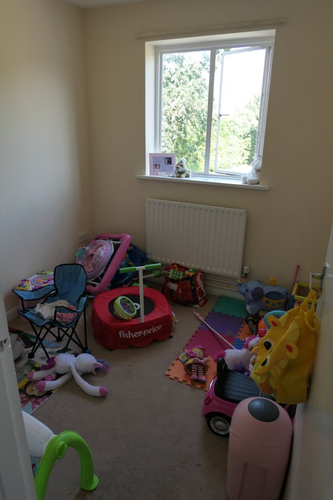 14 & 14A Bridge Road, Cove, Farnborough, Hampshire GU14 0HS 6