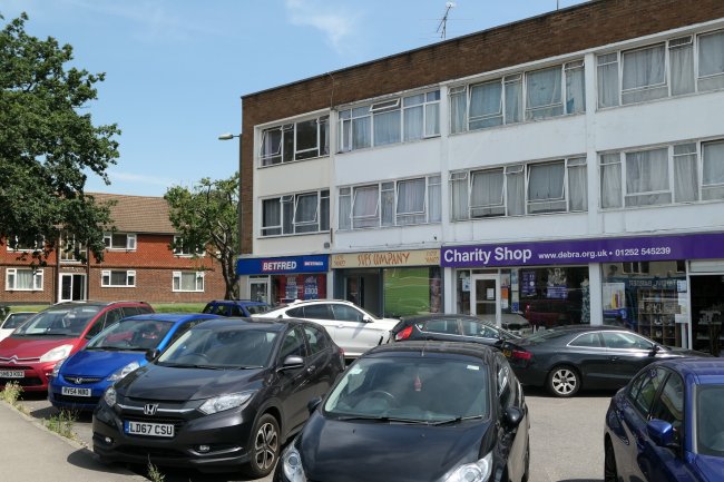 14 & 14A Bridge Road, Cove, Farnborough, Hampshire GU14 0HS 6