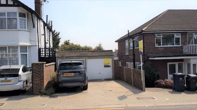 Garage adjacent to 72 Sevington Road, Hendon, London NW4 3RS 6