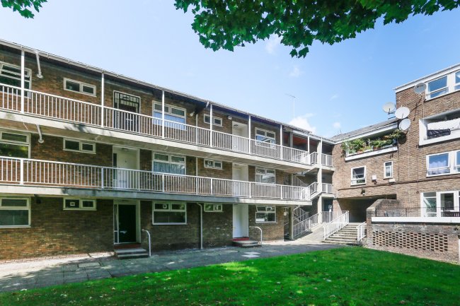 41 Gough Walk, London, E14 6HN
 2