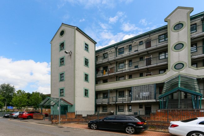 22 Perkins House, Wallwood Street, London E14 7AH
 3