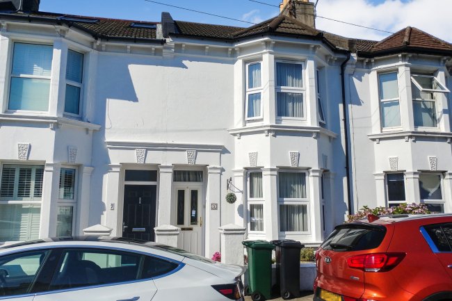 5 Suffolk Street, Hove, East Sussex BN3 5FN 1