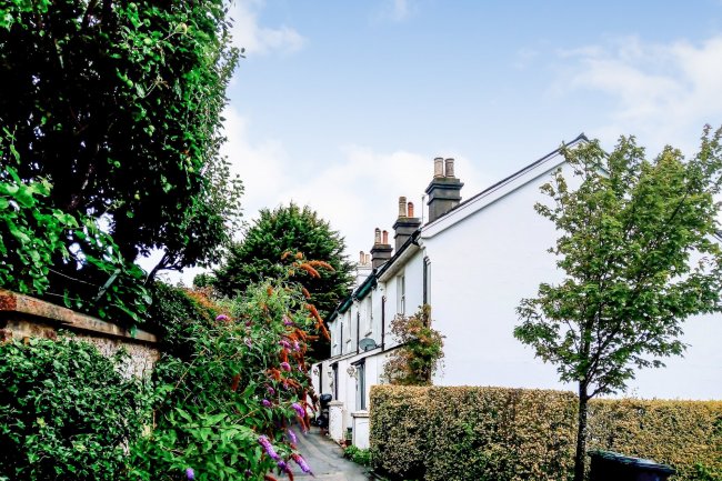 3 Goldstone Cottages, Woodland Drive, Hove, East Sussex BN3 7QH 3