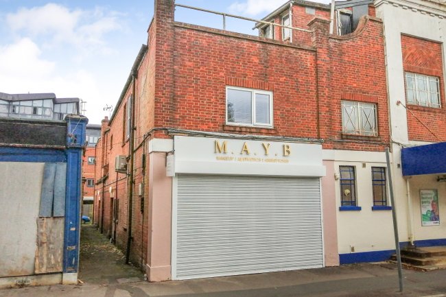 2a Junction Road, Andover, Hampshire SP10 3QT 4