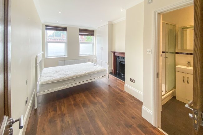 Flat C, 70 Cricklewood Broadway, London, NW2 3EP 7