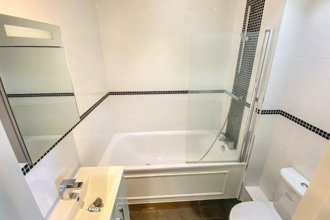 Flat C, 70 Cricklewood Broadway, London, NW2 3EP 7