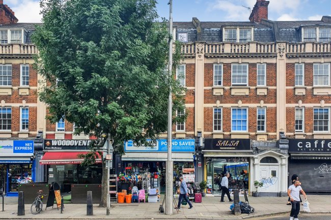393 Kilburn High Road, London NW6 7QE 8