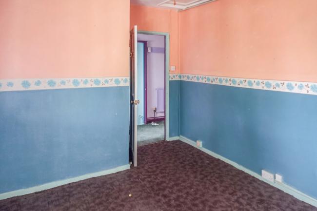 32 Charnwood Avenue, Chelmsford, Essex CM1 2TQ
 3