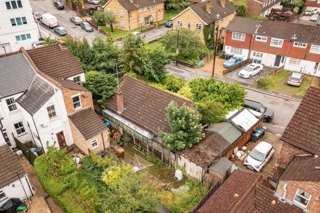 The Bungalow, Little Roke Road, Kenley, Surrey CR8 5NE
 8