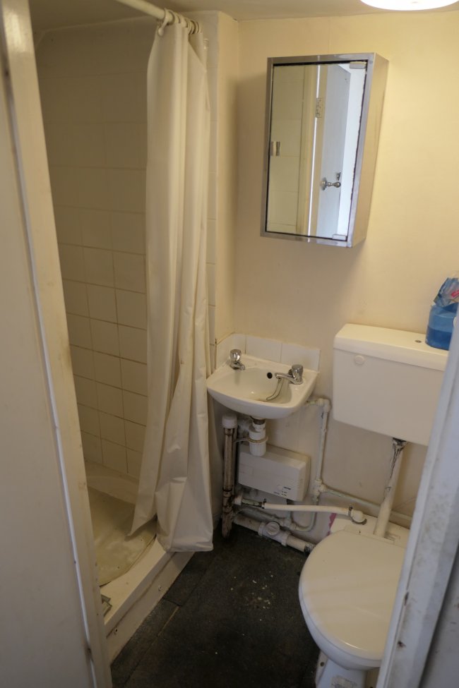 26 Bisham Village, Marlow Road, Bisham, Marlow, Buckinghamshire SL7 1RR
 8