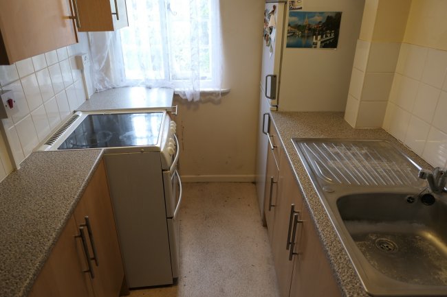 26 Bisham Village, Marlow Road, Bisham, Marlow, Buckinghamshire SL7 1RR
 8