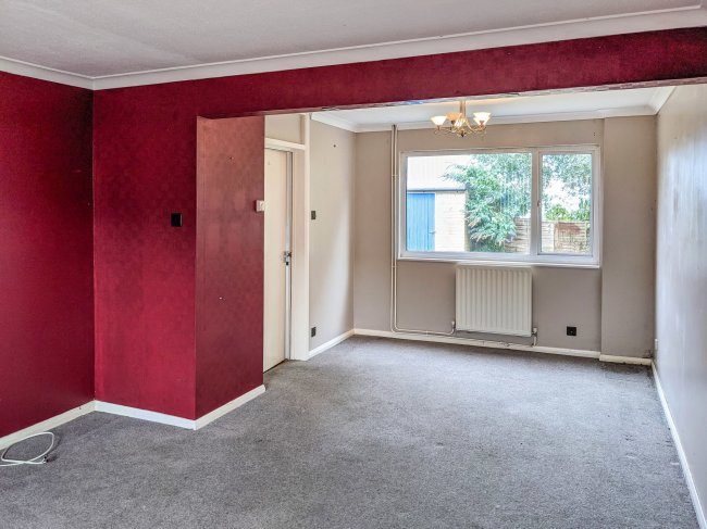 38 St Annes Road, Aylesbury, Buckinghamshire, HP19 7RB
 1