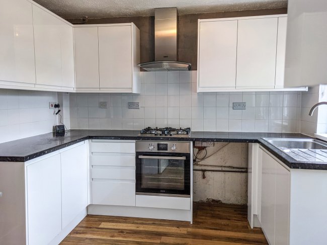 38 St Annes Road, Aylesbury, Buckinghamshire, HP19 7RB
 1