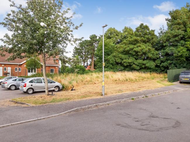 Land on the north west of Portway, Old Sarum, Salisbury, SP4 6PY
 1