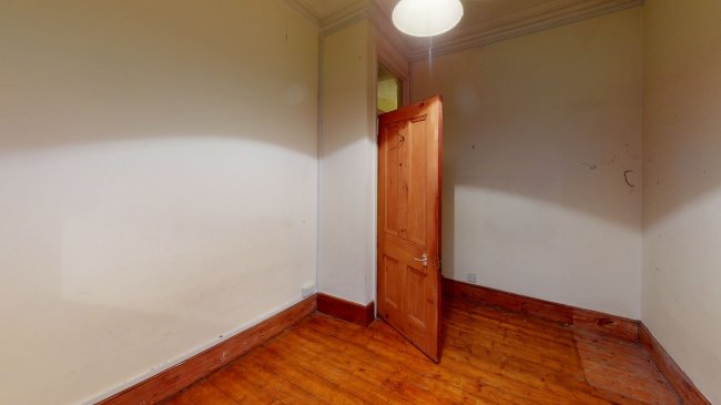 21 Cleveland Mansions, Lambeth, London, SW9 0ES
 2