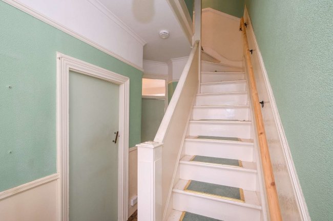 120 Henniker Gardens, East Ham, 
London E6 3HS                     
 10