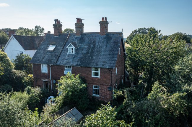 3 Stephnetts Cotts, Tunbridge Wells, Kent, TN3 9UJ 
 9