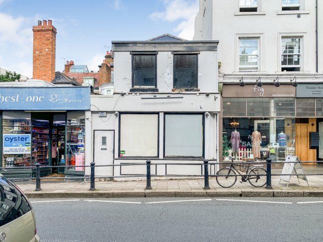 8 Hill Rise, Richmond, Surrey TW10 6UA

 10