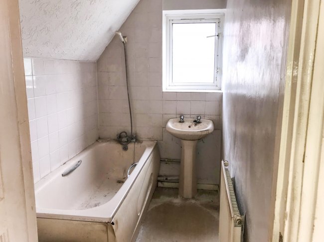 10 Levetts Lane, Bodiam, East Sussex, TN32 5UL
 4