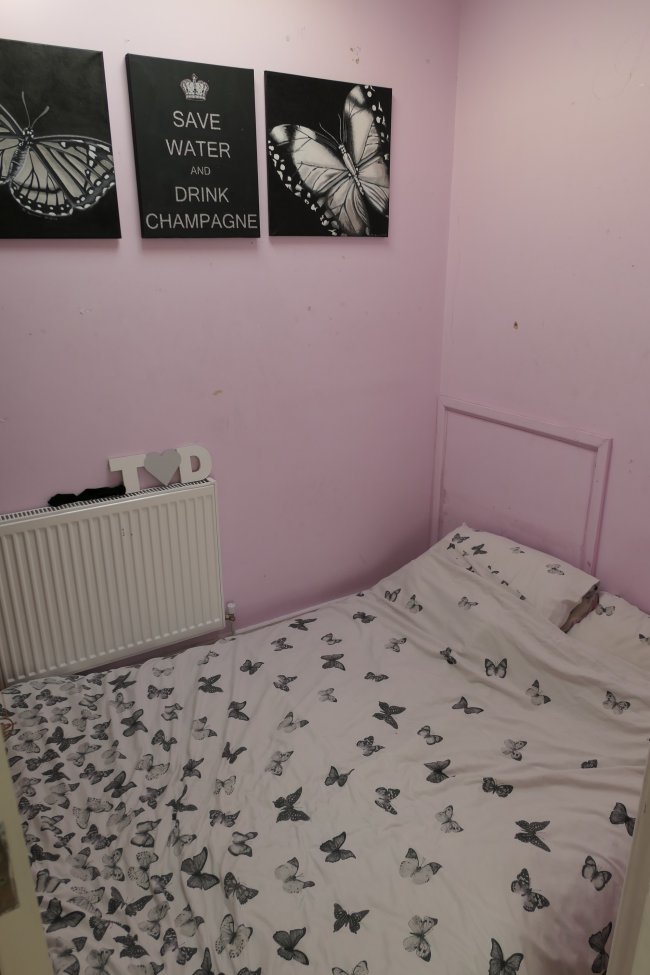 Flat 1, 20B High Street, Barnet, Hertfordshire EN5 5RU
 2