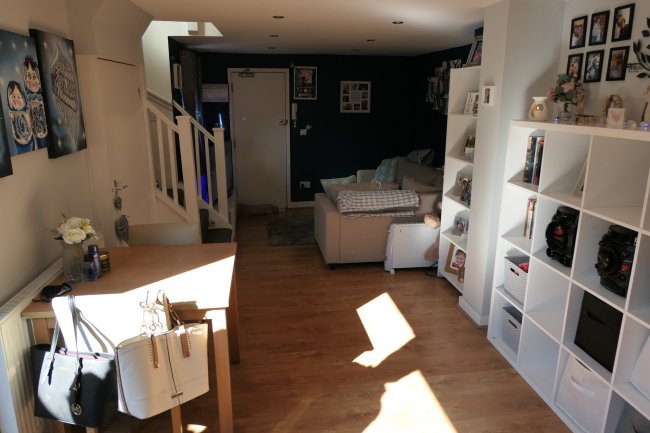 Flat 1, 20B High Street, Barnet, Hertfordshire EN5 5RU
 2