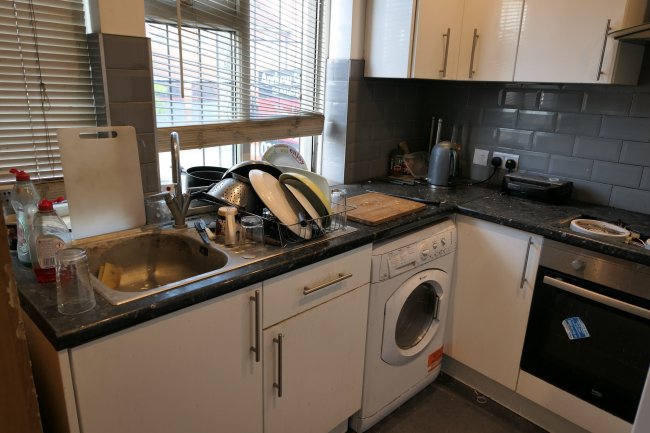 Flat A, 20B High St High Street, Barnet, Hertfordshire EN5 5RU
 3