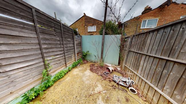 47 Kildare Road, Canning Town, London E16 4AJ 7