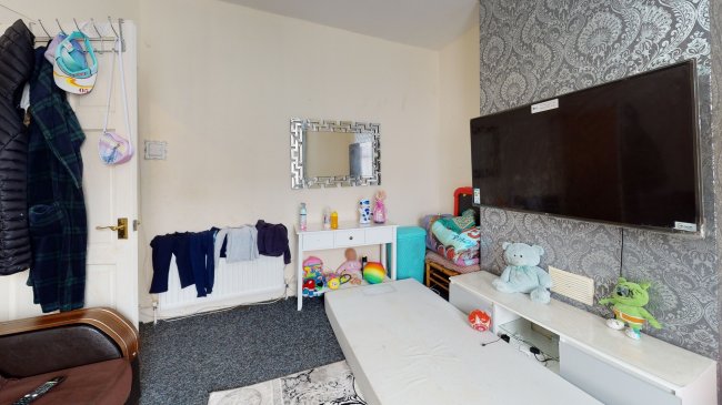 47 Kildare Road, Canning Town, London E16 4AJ 7