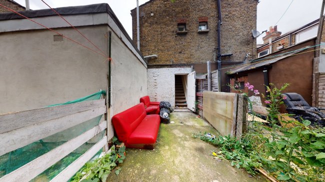 26/26(A) Charlemont Road, East Ham, London E6 6HL 10