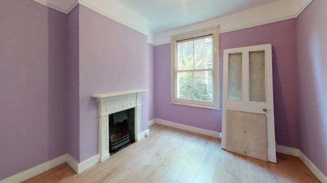 Ground Floor Flat, 196 Boundaries Road, Balham, London SW12 8HF
 3