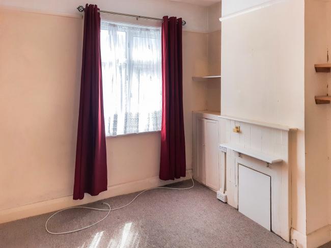 Ground Floor Flat, 70 Davigdor Road, Hove, East Sussex BN3 1RF
 1