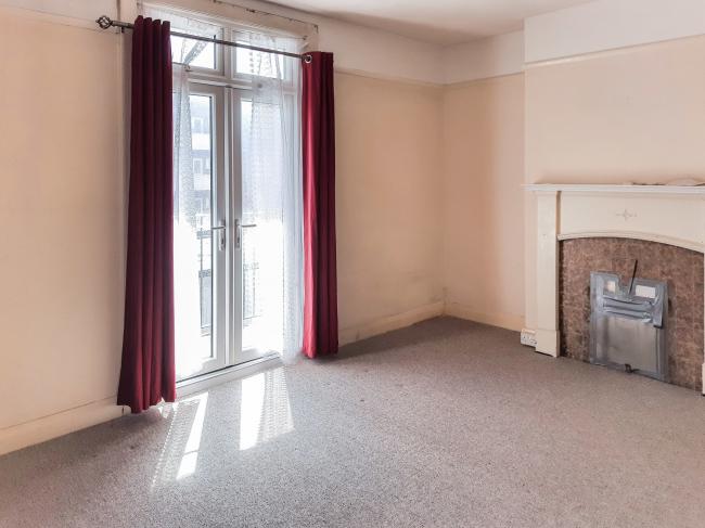 Ground Floor Flat, 70 Davigdor Road, Hove, East Sussex BN3 1RF
 1