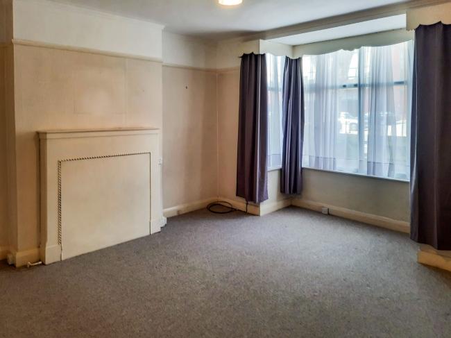 Ground Floor Flat, 70 Davigdor Road, Hove, East Sussex BN3 1RF
 1