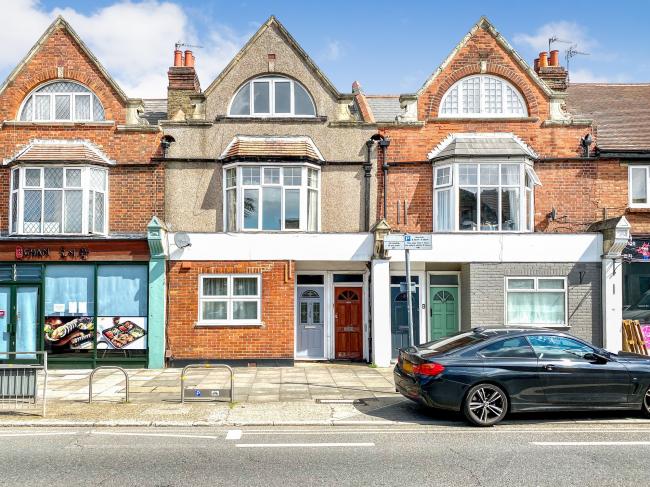 125A Kingston Road, New Malden, Surrey, KT3 3NX  1