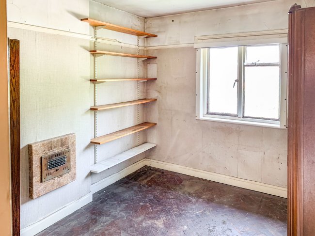 Flat 5, 1251 Bristol Road South, Northfield, Birmingham, West Midlands, B31 2SW
 6