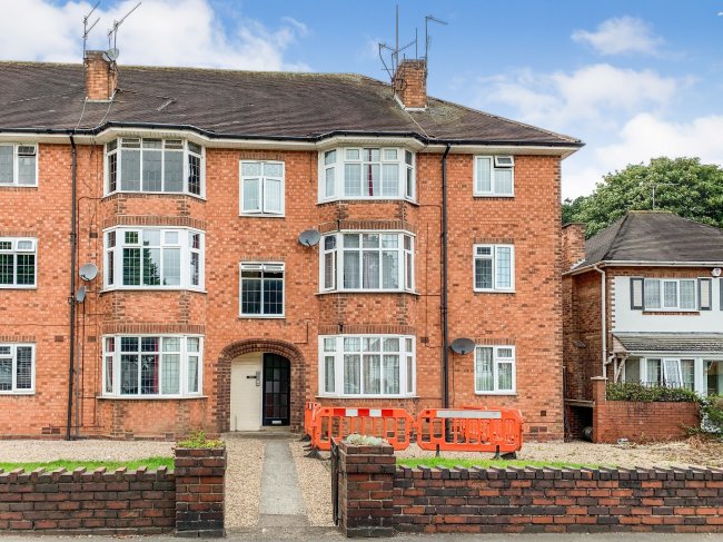 Flat 5, 1251 Bristol Road South, Northfield, Birmingham, West Midlands, B31 2SW
 6