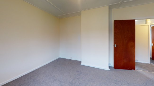 21 Pinehurst Cottages, Farnborough, Hampshire, GU14 7LJ
 5