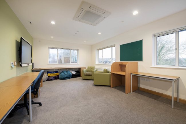 Shottsford House, Heddington Drive, Blandford Forum, Dorset DT11 7HX 10