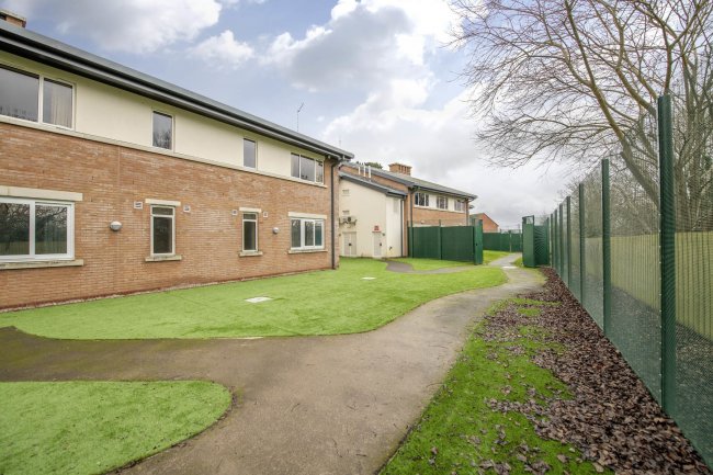 Shottsford House, Heddington Drive, Blandford Forum, Dorset DT11 7HX 10