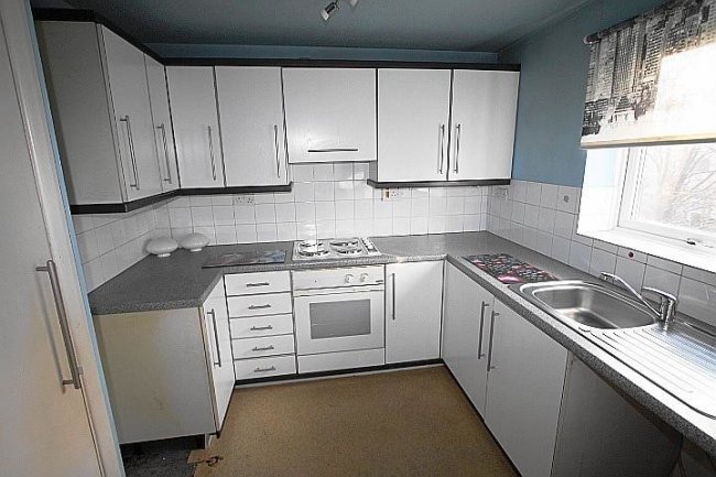 15 Evergreen Way, Hayes, Middlesex, UB3 2BQ 7