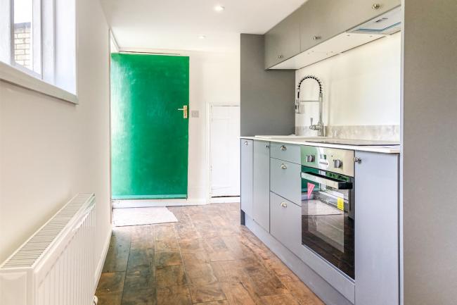 75 High Street, Toseland, ST. NEOTS, PE19 6RX 7