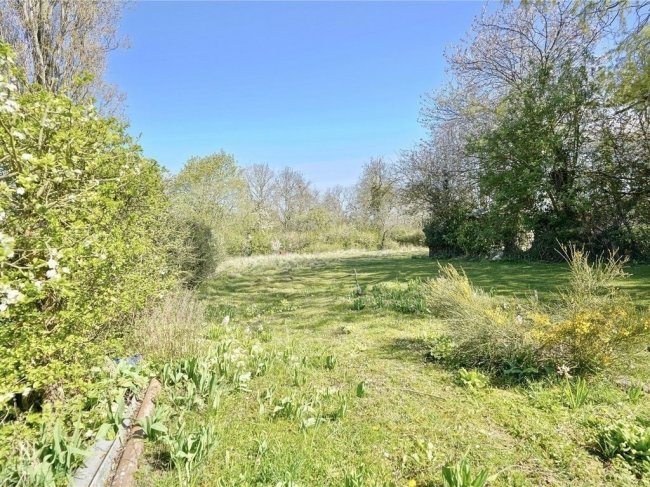 75 High Street, Toseland, ST. NEOTS, PE19 6RX 7