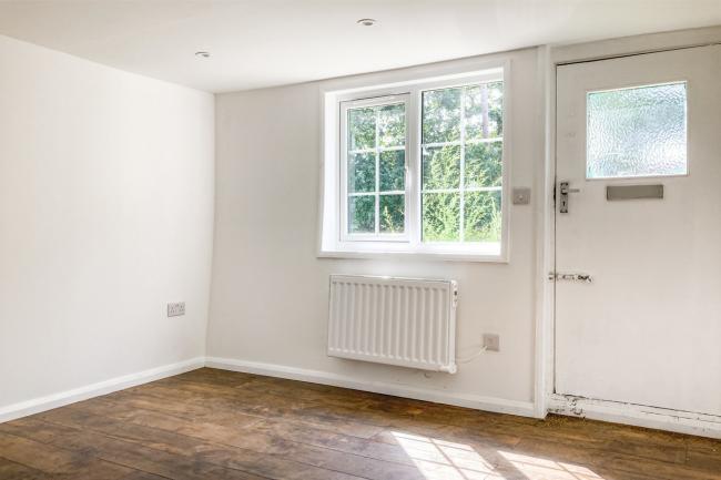 75 High Street, Toseland, ST. NEOTS, PE19 6RX 7