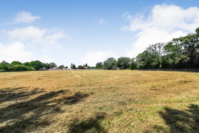 Land on the east side of Nuthurst Street, Nuthurst, Horsham, RH13 6RG  5