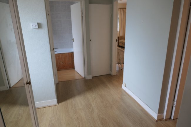 22 Victoria Court, Kingsbridge Avenue, Acton, London W3 9AH 4