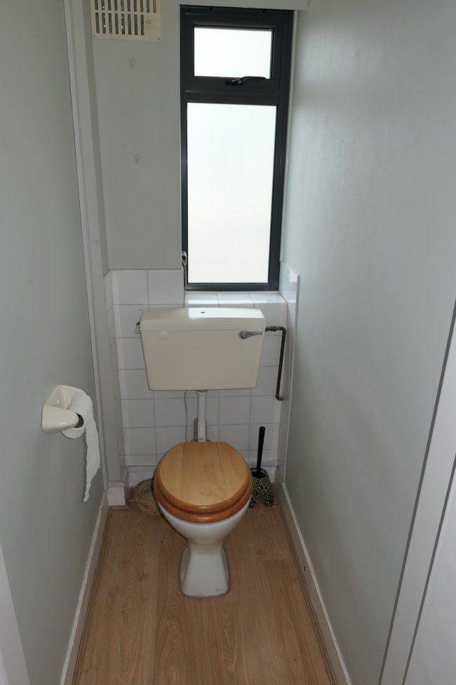 22 Victoria Court, Kingsbridge Avenue, Acton, London W3 9AH 4