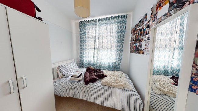 43 Henry Road, Barnet, Herefordshire EN4 8BG 5